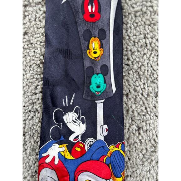 VINTAGE 90s Mickey & Co Atlas Design Neck Mens Silk Red Light Green Light Sweden - Picture 4 of 11